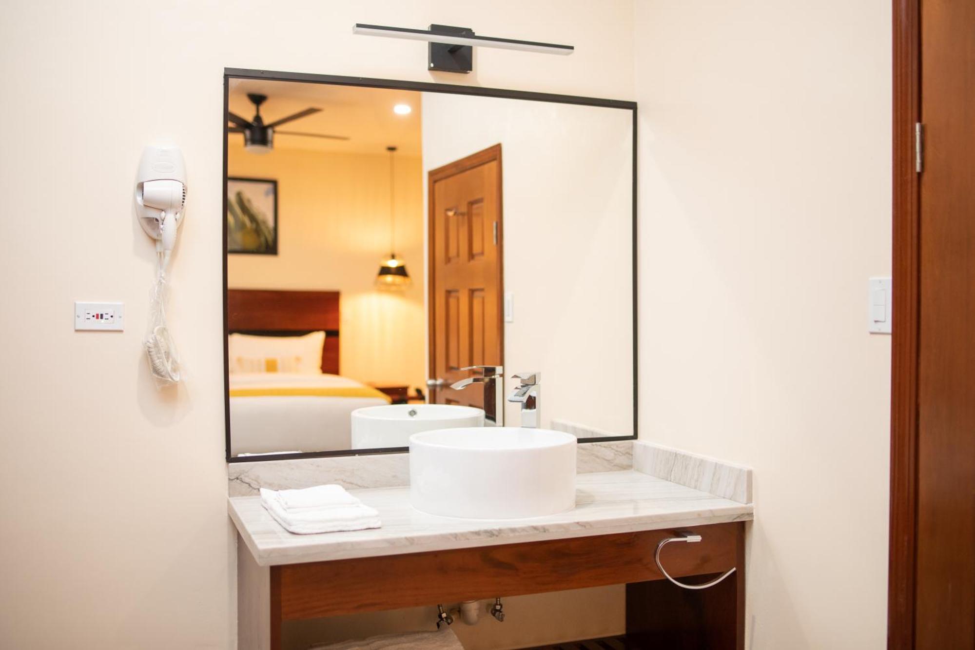 סן איגנאסיו The West House Boutique Hotel מראה חיצוני תמונה